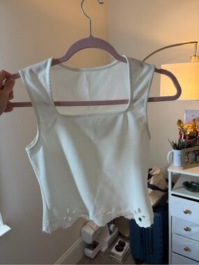 Women’s White Square Neck Ribbed Tank Top